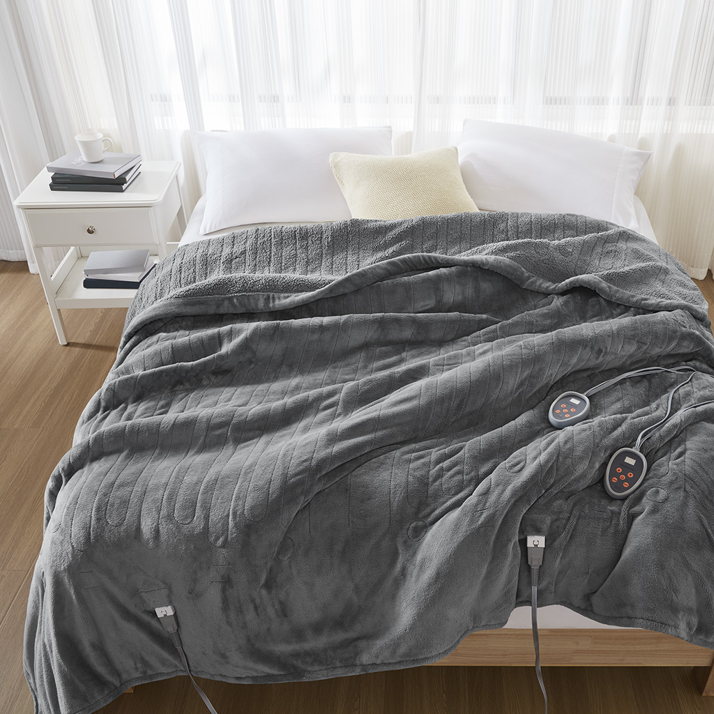 Gray-looking Beautyrest BR54-0418 Grey Queen blanket with two wired controls in the exact-item image