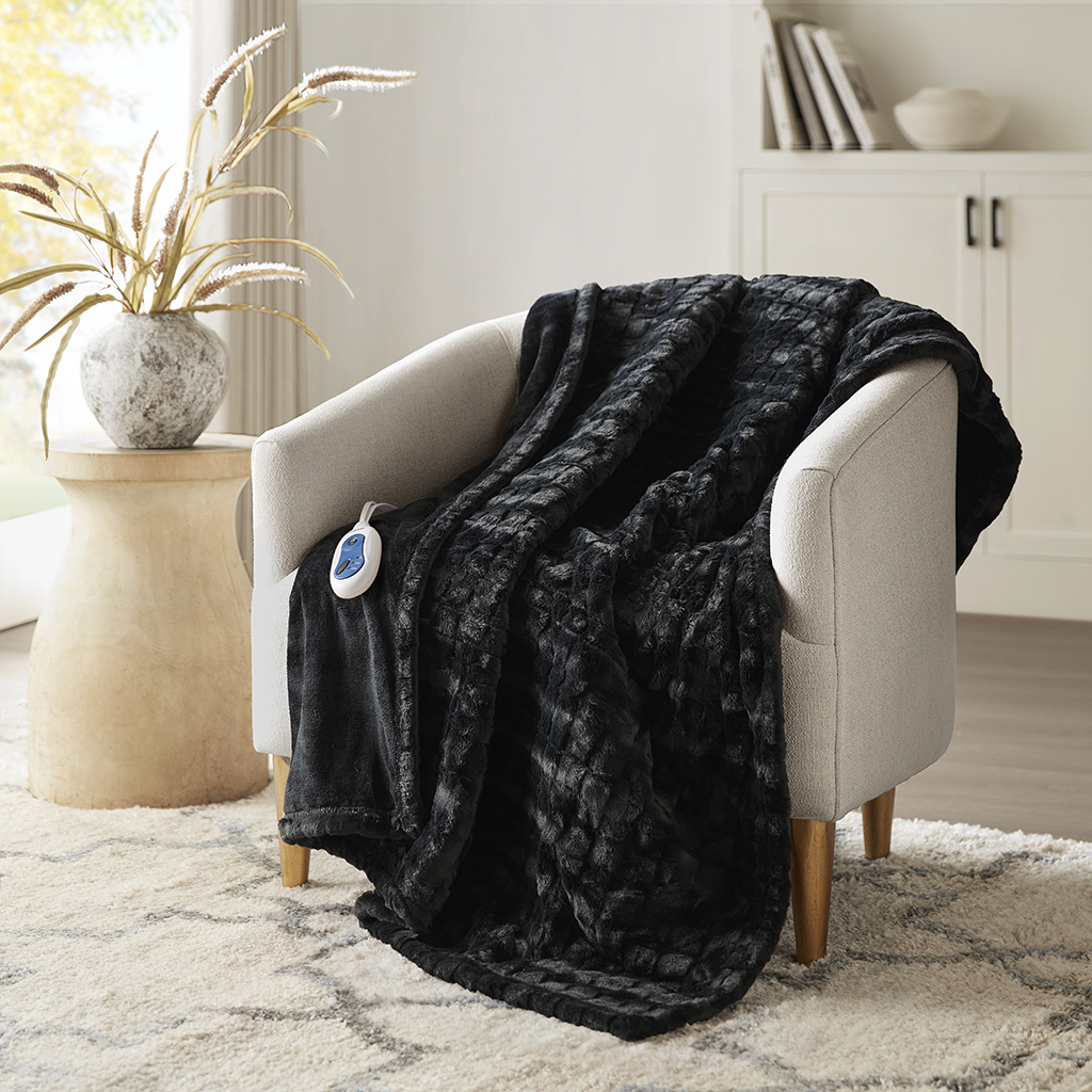 Olliix image associated with BR54-4697: Black textured throw with one handset visible; the image alone does not establish package contents